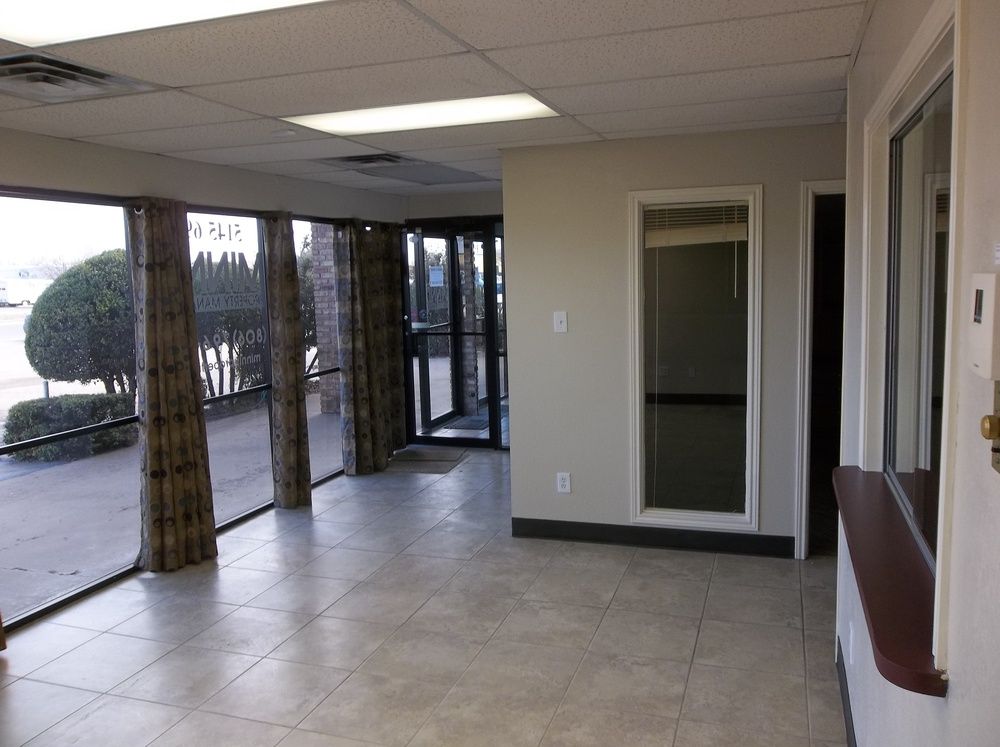Office Space on 69th & Slide: 5145 69th St, Lubbock, TX 79424